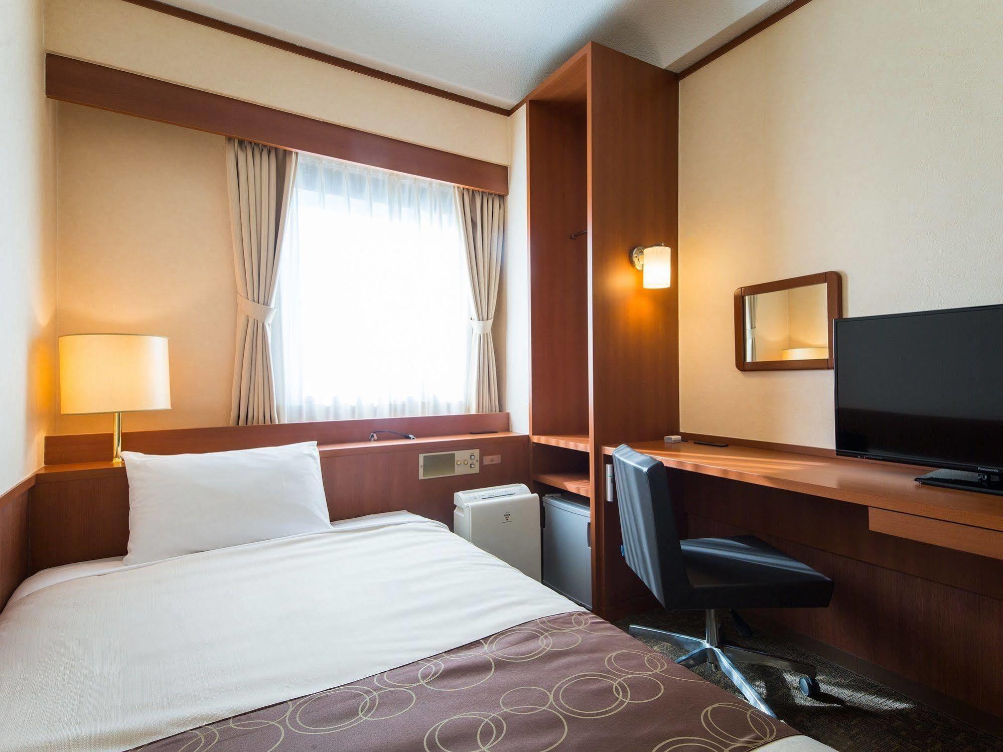 Osaka Umeda Os Hotel Ngoại thất bức ảnh